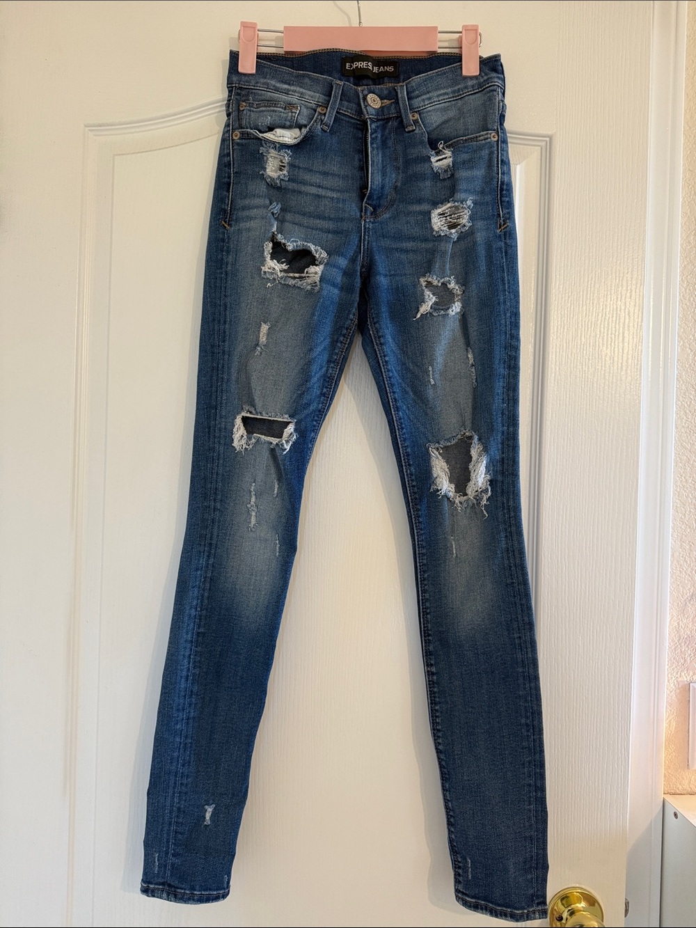 Express Ripped Skinny Jeans in Dark Blue Wash